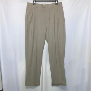 Roundtree & Yorke Easy Care Pleated Cuffed Hem Dress Pants